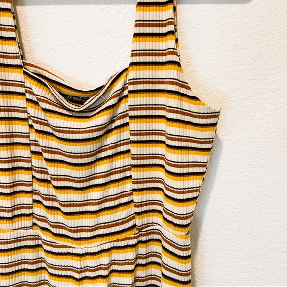 70’s Striped Jumpsuit - Picture 2 of 2